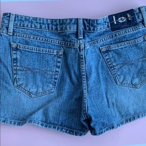 Lei denim shorts